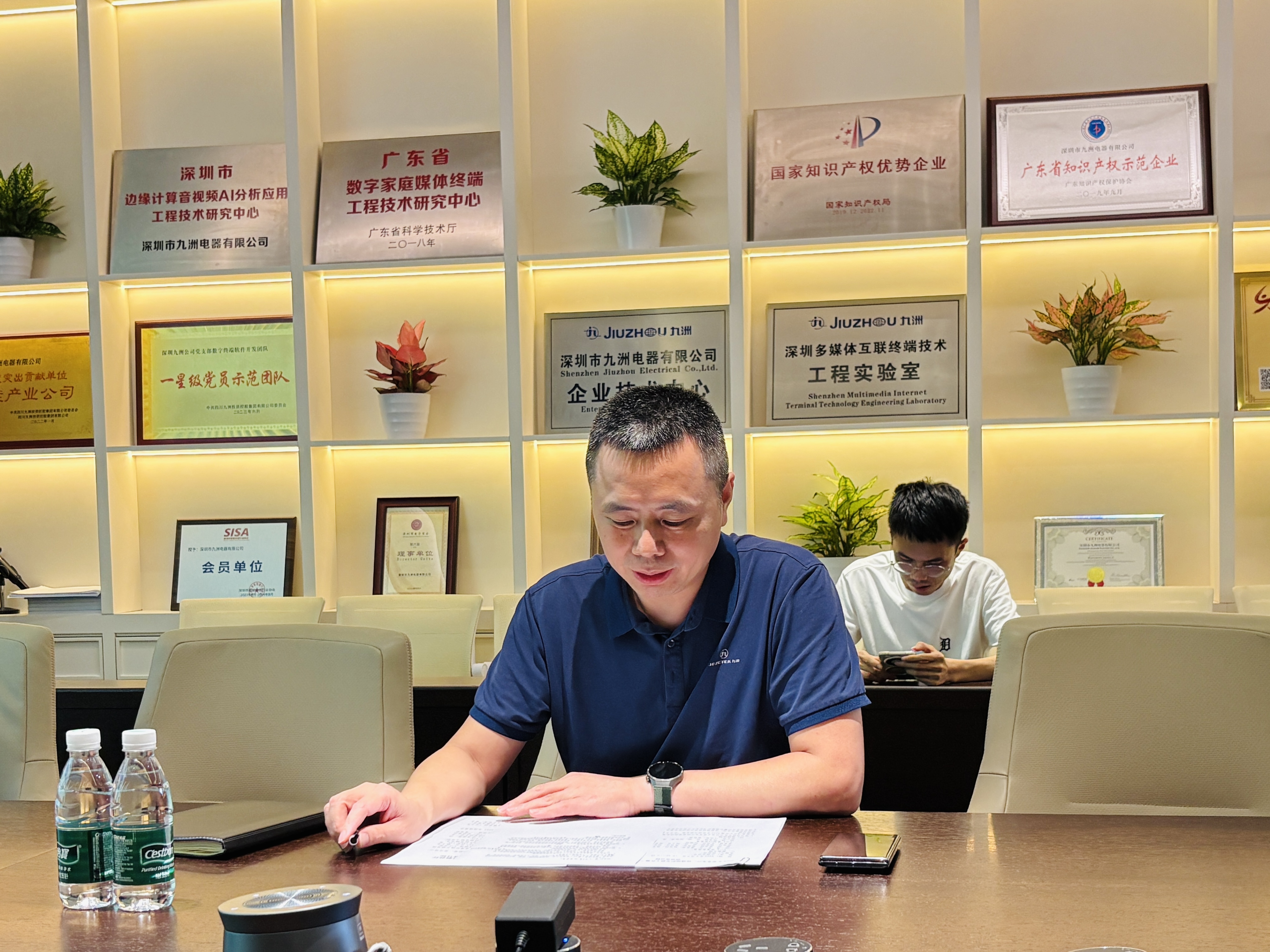 1755843559470443.jpg e380502869d7ba2affee930a0888bde.jpg